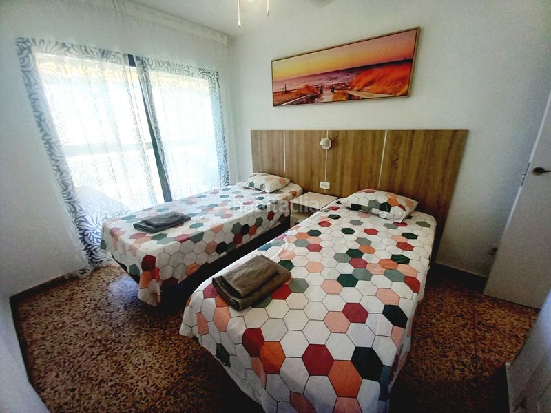 Foto c6ad3bbc-8833-4255-8d20-7f88f7462706. Pis amb piscina a Levante Alto Benidorm