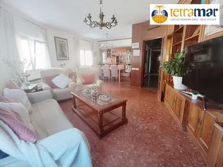 Pis a Centre. Amplio piso con 4 habitaciones en rambla clav de cornell