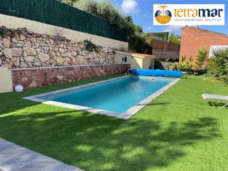 Chalet à Corbera de Llobregat. Chalet rodeado de naturaleza en corbera de llobregat junto a ayu