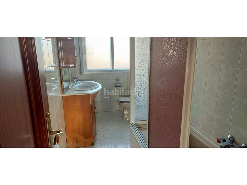 Foto 975a53be-9fb6-48b8-af2f-7e889be9dbf1. Appartement dans avenida recinto ferial 8 dans Silleda