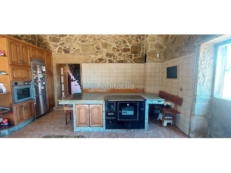 Foto b7352402-8758-4b1b-bbb2-db2ec004c2ee. Casa en sachocos 9 excelente casa de piedra al lado en Silleda