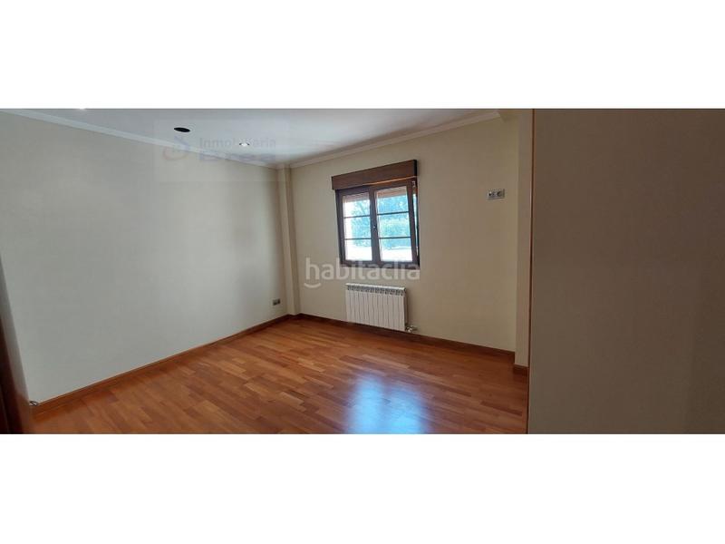 Foto cd923a28-a601-42ea-bb7a-845578ca7ab7. Piso  2 habitaciones venta en Silleda