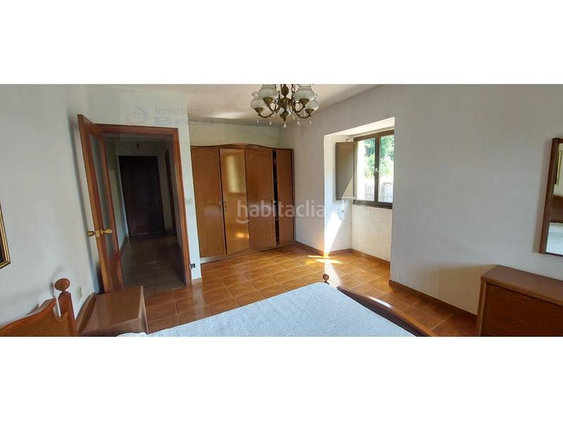 Foto 0f5de3eb-e91d-40a4-a07e-ece058c93255. Casa con parcheggio in Forcarei