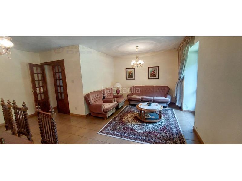 Foto 29d96c13-b52b-40f6-871b-cb24d5578eda. Casa con parcheggio in Forcarei