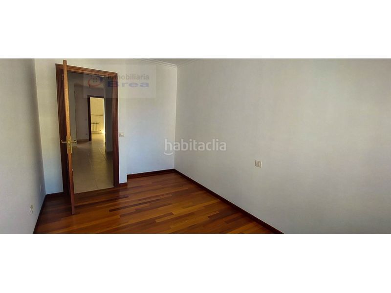 Foto 558f5bbd-2c86-40ee-b21e-6f5cdf14d0ef. Pis amb aparcament a Paradai Lugo
