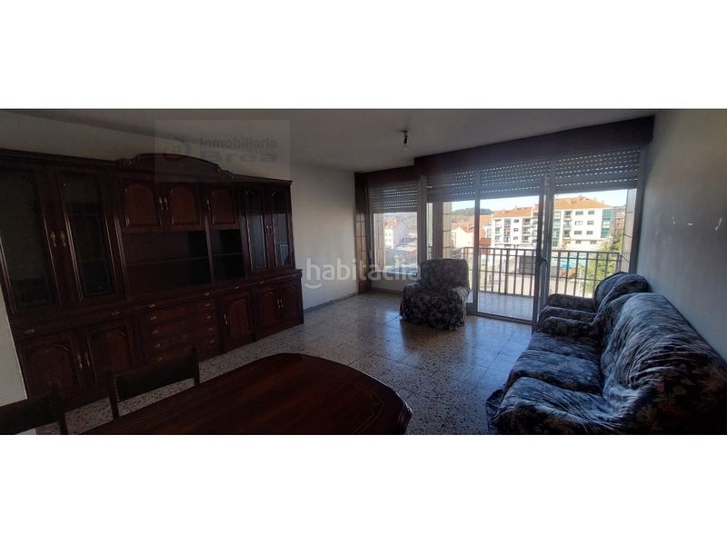 Foto 147fcc52-e446-4768-956e-2430ffbb251e. Pis a rua pintor laxeiro 29 a Lalín