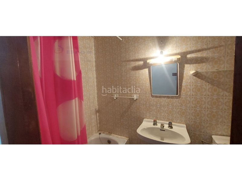 Foto 92174fbe-8c3c-4e26-b6a7-db653e678d6b. Pis a rua pintor laxeiro 29 a Lalín