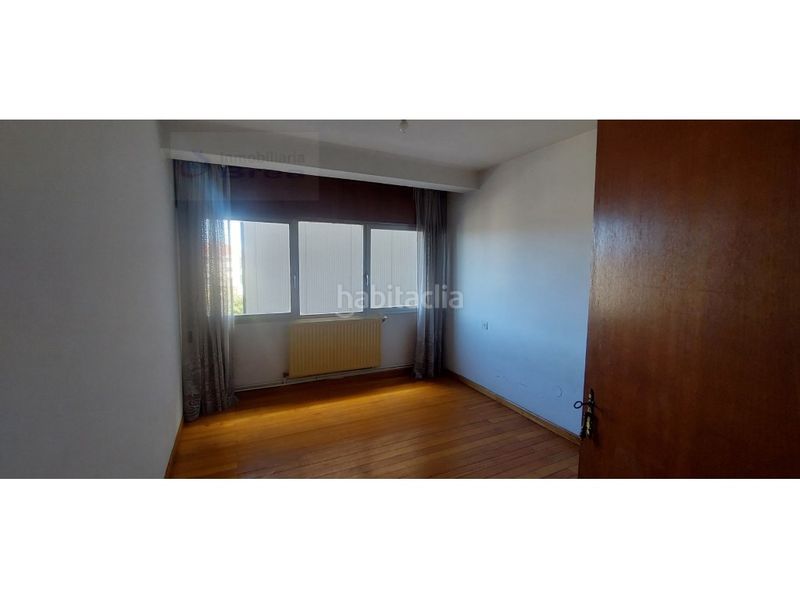 Foto 974e1e1d-1e42-41bf-892d-856db63c98ad. Pis a rua pintor laxeiro 29 a Lalín