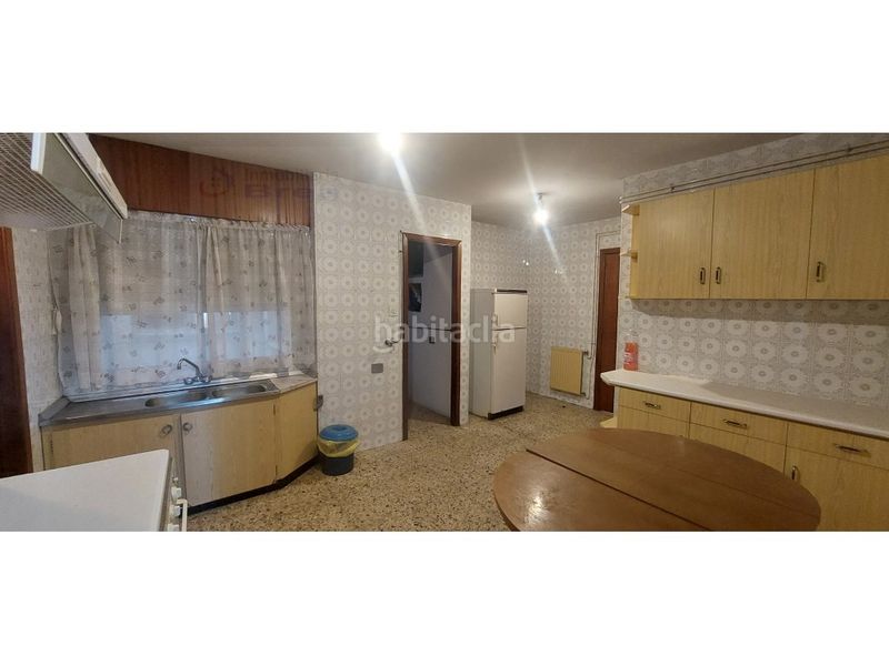 Foto c09c93fc-e346-4e92-b33e-65d582670d87. Pis a rua pintor laxeiro 29 a Lalín