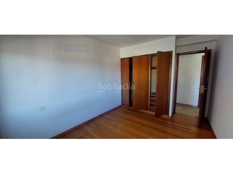 Foto f2c7ebad-893b-4a74-8f12-1b755a98eae7. Pis a rua pintor laxeiro 29 a Lalín