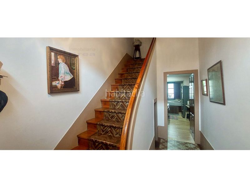 Foto 51494103-2451-45fe-83fc-4d7e452f22d1. Casa amb aparcament a Silleda