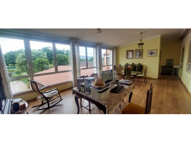 Foto 593629f0-71ad-4a9e-a8cb-c2d51e9cc9c0. Casa amb aparcament a Silleda