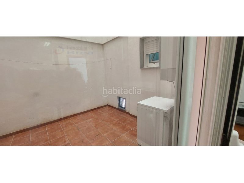 Foto d5ad5672-ef0b-4e1f-b9be-f963ca1a1d4c. Piso  2 habitaciones venta en Lalín