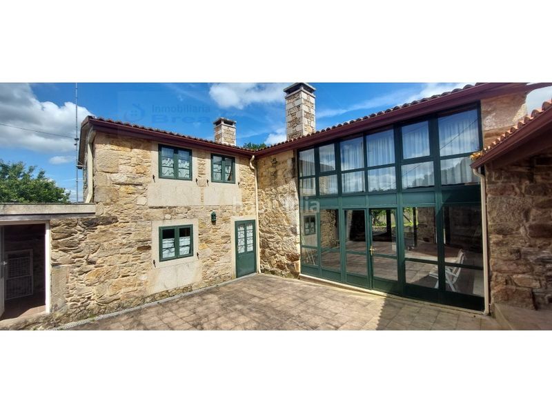 Foto 384c8b77-bc25-4c3c-97a2-6e79bfb162cd. Casa amb aparcament a Silleda