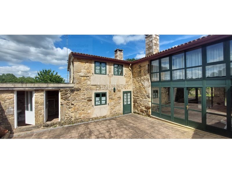 Foto e0b43490-cf11-4802-bb6e-aeabe8e0e1fa. Casa amb aparcament a Silleda