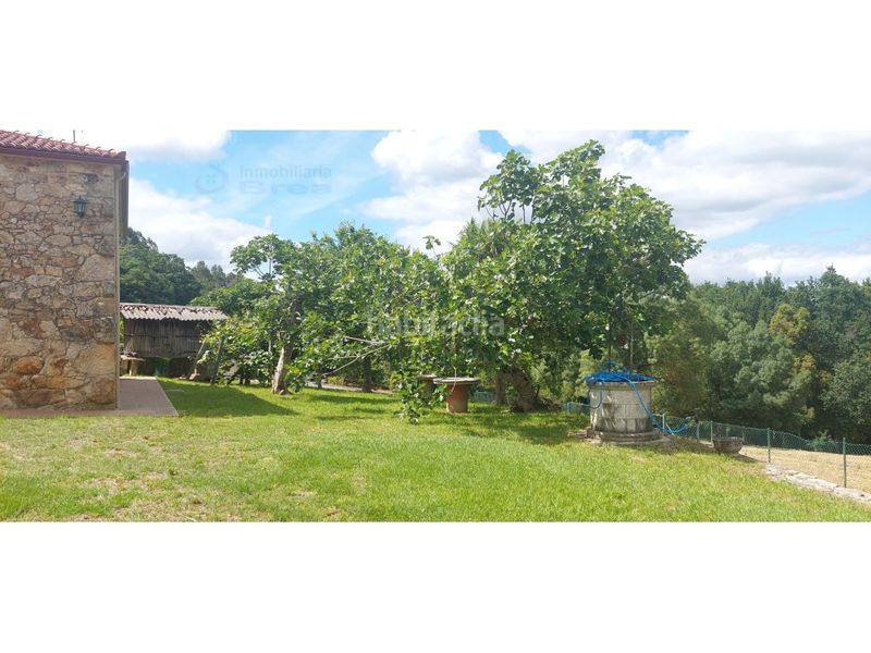 Foto f5d81926-7d17-4e3f-a95c-e49cf05d1261. Casa amb aparcament a Silleda