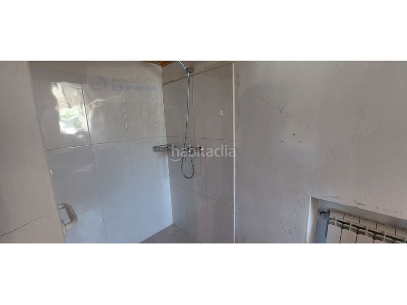 Foto d2b856b5-509a-405e-a215-abb40589ad3c. Casa a poblado cañoteira-saidres 6 a Silleda