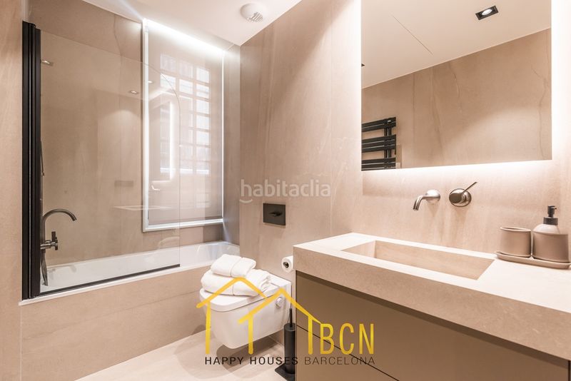 Foto fc1c6d33-5519-43d5-87cf-67d2e3a6bfec. Apartament amb calefacció a St. Pere - Sta. Caterina - El Born Barcelona