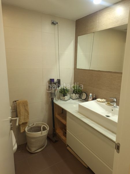 Foto d111993e-855a-41f9-adba-554d348777c8. Apartament amb calefacció aparcament piscina a La Plana Sitges