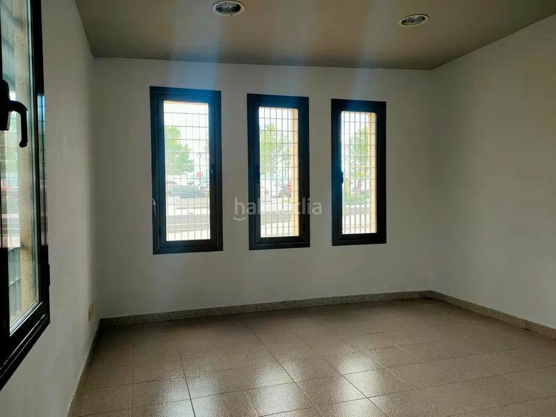 Foto 3dbbd8b5-8e6a-4b2b-8d29-2385e55b9372. Location local commercial dans Hostalric