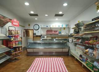 Lloguer Local Comercial a Hostalric. Traspaso de negocio de comidas preparadas