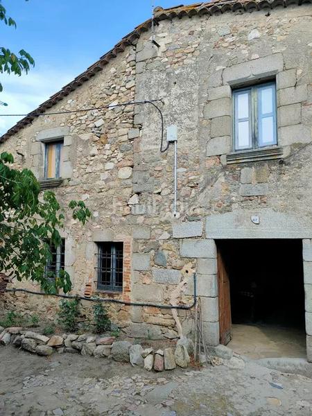 Foto 45977d8a-68cc-4b42-9f9d-f2922e6d9c9e. Masia a Sant Feliu de Buixalleu