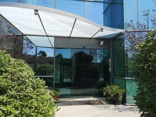 Miete Fabrikhalle in Maçanet de la Selva Poble. Oficinas en alquiler en maçanet de la selva