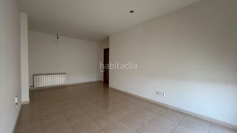 Foto 7695a9fa-1bbb-4a59-add9-79f04399cbaf. Pis amb calefacció aparcament a Hostalric