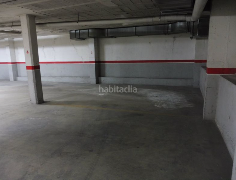 Foto 789c5c0e-d3df-4198-a638-28516a533456. Aparcament cotxe a Hostalric