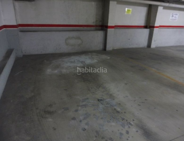 Foto b267d6ab-1f4e-44c6-abe8-24e4032e855a. Aparcament cotxe a Hostalric