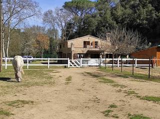 Masia a Fogars de la Selva. Masía en venta en fogars de la selva