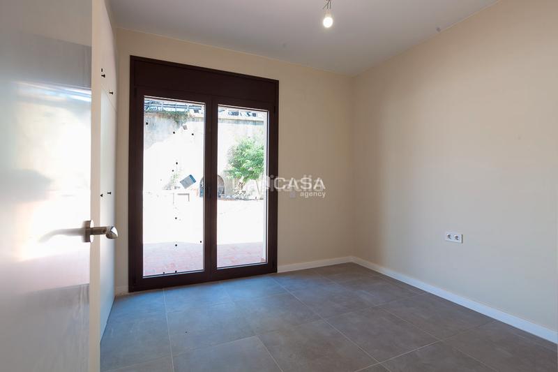 Foto d665da9b-7dc1-4440-977f-26ef184b9be5. Haus mit heizung parking in Baixador Castelldefels