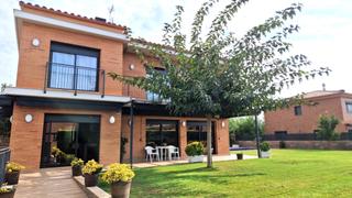 Maison  Carrer montseny