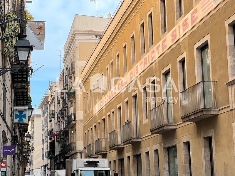 Foto 007c105a-e210-4bfa-bbc8-60fc398b1062. Capannone industriale in Raval Barcelona