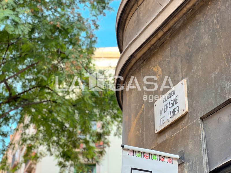 Foto e8889a95-5968-4343-bc1b-27b0b3947780. Industrial building in Raval Barcelona