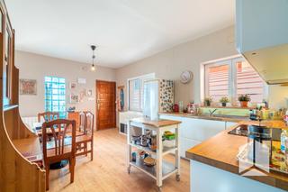 Etagenwohnung in Vista Alegre