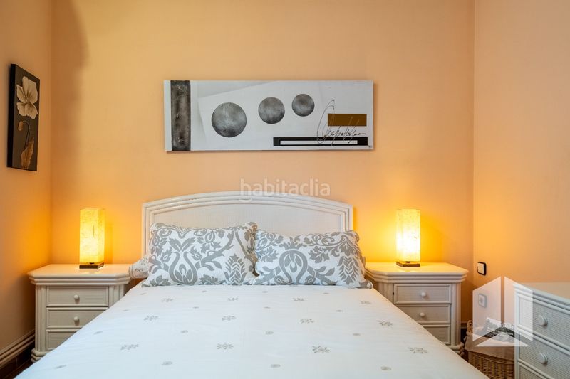 Foto 4fd26c68-29f4-4b5d-9d1a-a3e4fc5565d6. Casa amb aparcament piscina a Montmar Castelldefels
