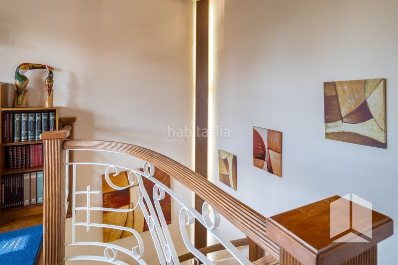 Foto be7244b7-be3c-478c-b53e-f4bb9b48a80a. Casa amb aparcament piscina a Montmar Castelldefels