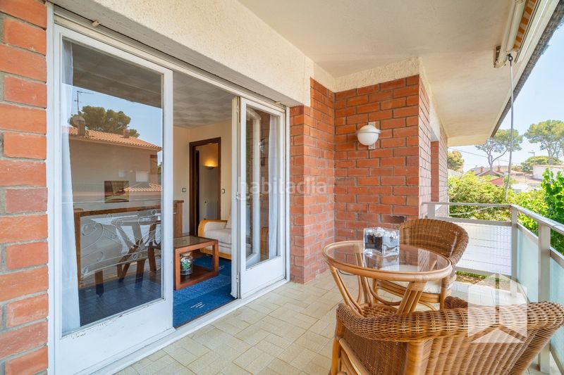 Foto ee51402c-ff92-4353-9727-90fad633943f. Casa amb aparcament piscina a Montmar Castelldefels