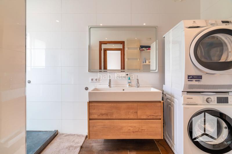 Foto b7599659-46c3-4ba4-850d-480957cb27f3. Lloguer àtic a Baixador Castelldefels