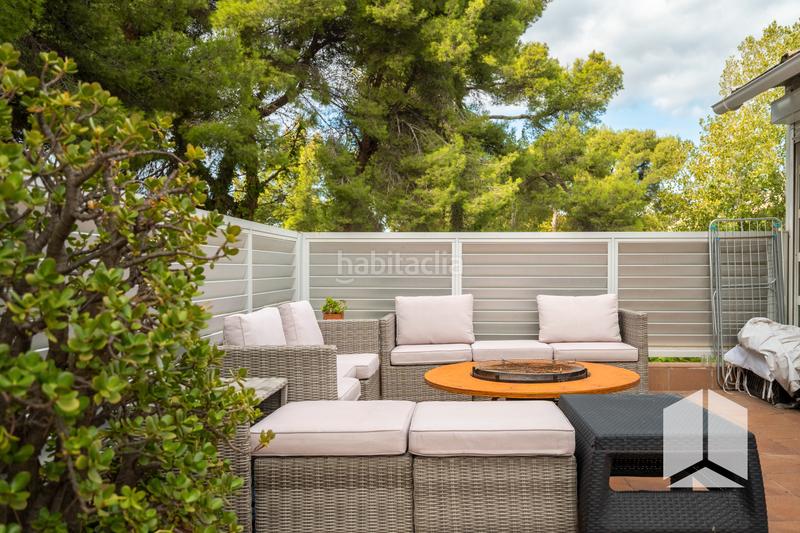 Foto 6021e543-eb6e-425a-adac-dc1dc34f00a2. Alquiler ático en Baixador Castelldefels