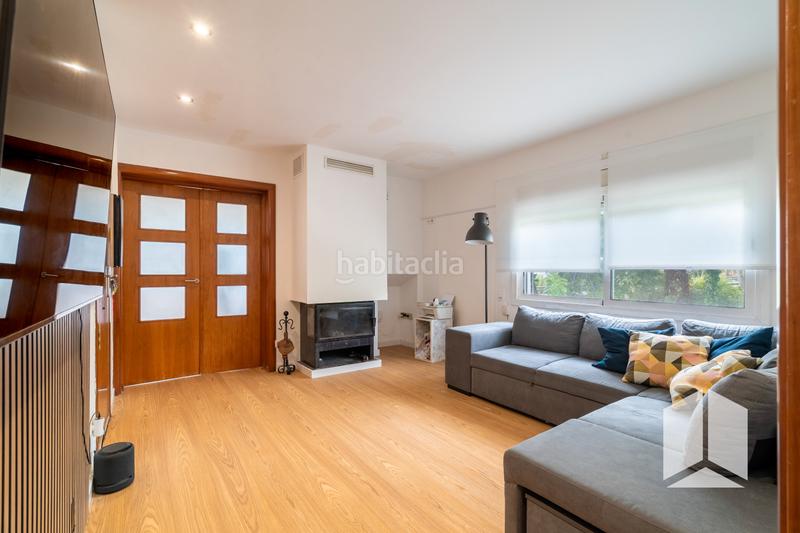 Foto f0b6495e-8315-4696-84df-2a564b276468. Miete dachwohnung in Baixador Castelldefels