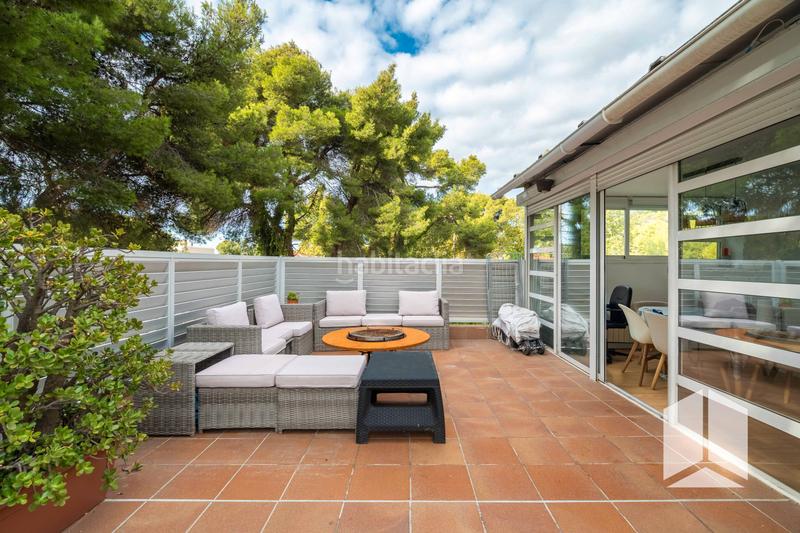 Foto f0bed612-e0f7-4034-a1b3-9646043d8d13. Miete dachwohnung in Baixador Castelldefels