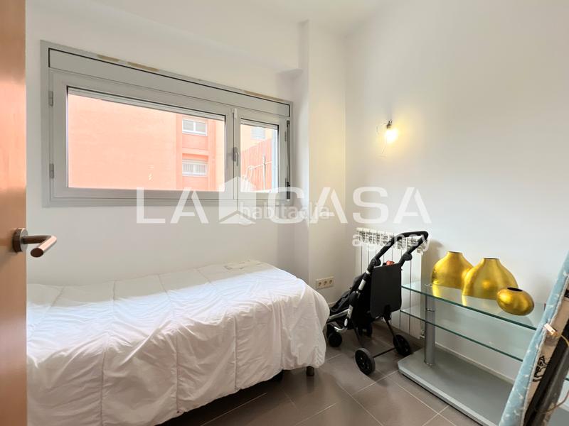 Foto 9cd94c85-4174-4144-a0d0-0c6bcd999948. Planta baixa a La Catalana Sant Adrià de Besòs