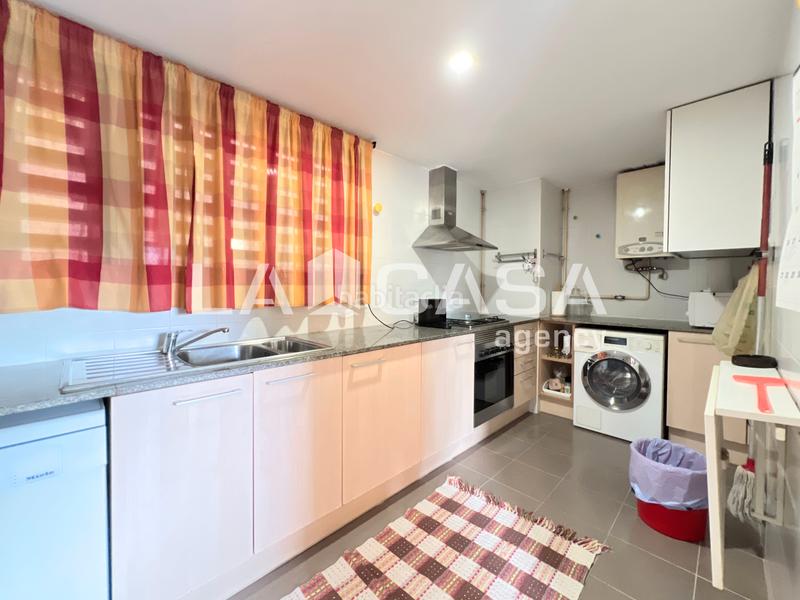 Foto e91f89ad-1290-48f8-ba54-bf8e2a1526bf. Rez-de-chaussée dans La Catalana Sant Adrià de Besòs