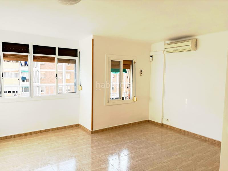 Foto 1672928c-1efb-4052-8850-ec908e1aff82. Flat in Sant Ildefons Cornellà de Llobregat