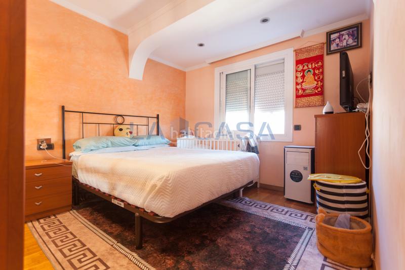 Foto fa1ac496-36e3-4b7d-8376-05fb25535b57. Flat in La Florida Hospitalet de Llobregat (L´)