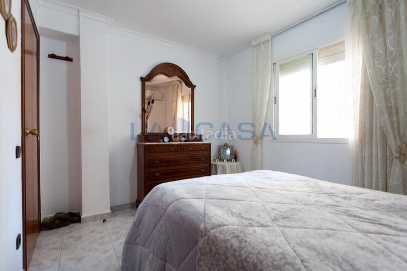 Foto b4c4053e-1e1c-4790-b27f-f58878a40c58. Dúplex amb calefacció a Les Planes Hospitalet de Llobregat (L´)