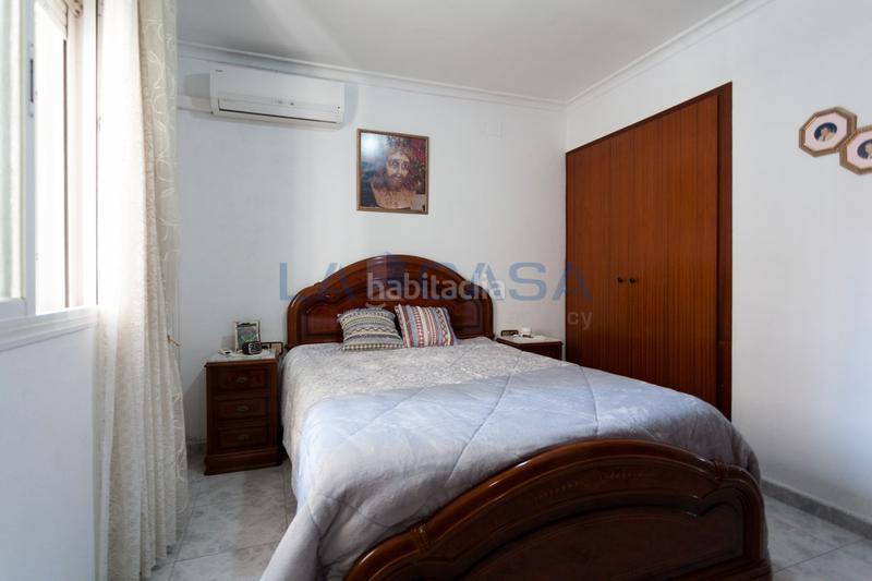 Foto ded49c26-646d-4fbd-90d7-67d2318172ed. Zweistöckige wohnung mit heizung in Les Planes Hospitalet de Llobregat (L´)