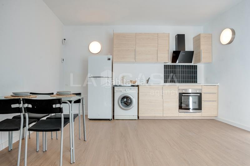 Foto ebaae79c-43e9-4fd4-ad89-4e14b500561d. Piano terra in Pubilla Cases Hospitalet de Llobregat (L´)